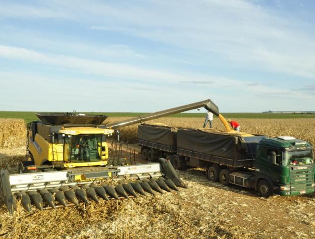 Transporte de insumos e defensívos agrícolas